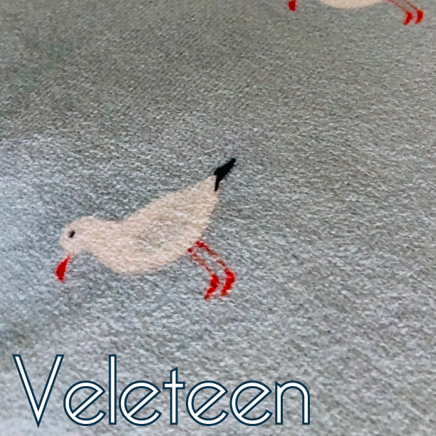 Velveteen pillow case with a seagull pattern